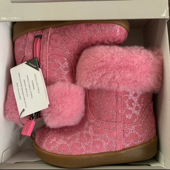 UGG Jorie II Glitter Leopard Genuine Shearling Boot - Picture 7 of 9